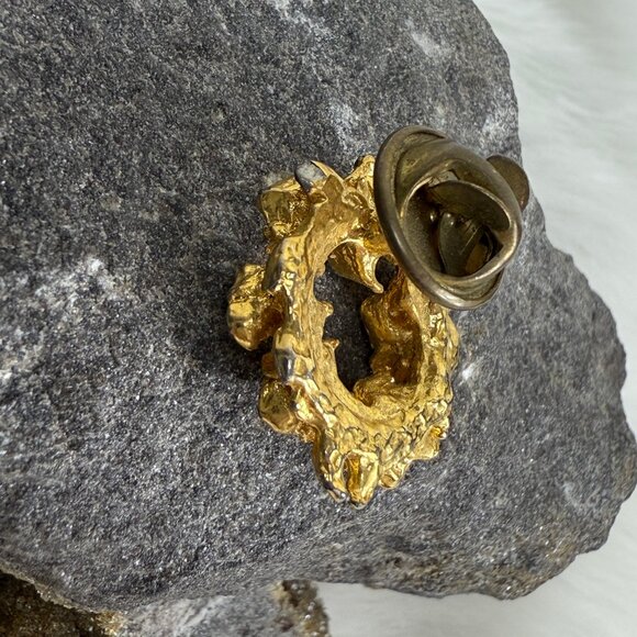 Vintage Gold Tone Flower Rose Wreath Brooch 1" X 1" - Picture 5 of 5